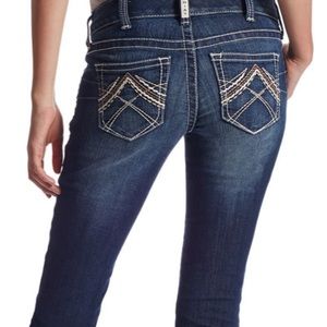 Medium Rise Ariat woman’s slim boot cut jeans